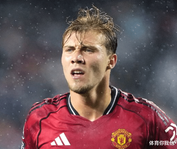 曼联前场球员目标浮现! 22岁身价7000万, 德甲2年进27球, 他愿来就买