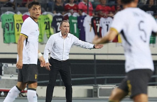 U14、U15国足新帅有望从本土指导教练员中产生, 周海滨、万厚良等前国脚加入  竞聘