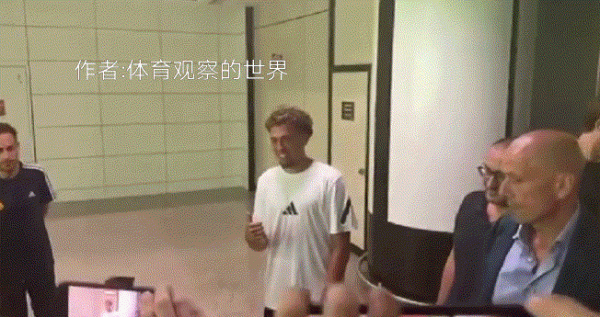 最新: 摩洛哥“多维度战士”已现身机场, 罗马这笔转会值!
