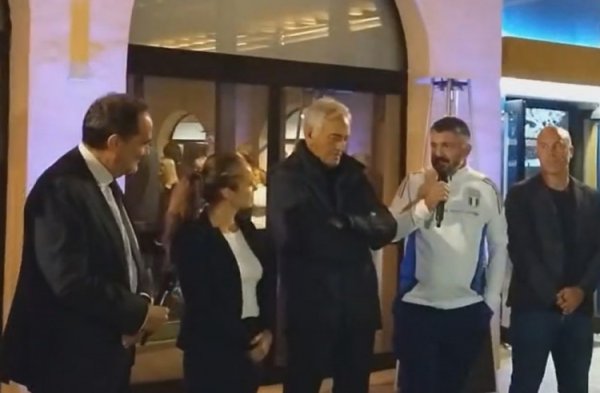 加图索：意大利古代足球    博物馆充满回忆，我会把06夺魁  运动活动    鞋  捐给这里