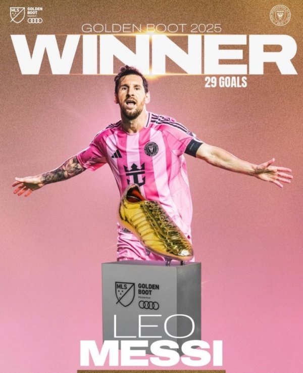 这什么概念？梅西生涯已获31座金靴奖，包括欧冠、西甲、美职联等