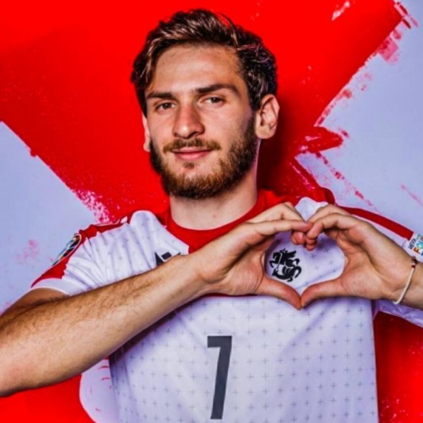 克瓦拉茨赫利亚：只要有一丝晋级下一轮  世界杯赛  的机会，我们就会拼尽全力